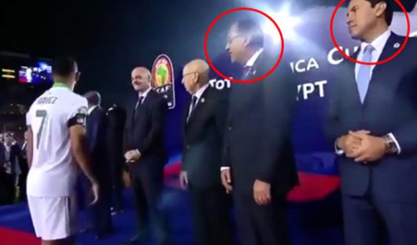 Millinin futbolçusu prezidenti və naziri görməzdən gəldi - VİDEO