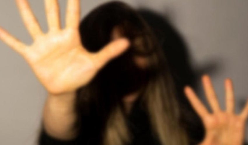 Azərbaycanda dəhşətli hadisə - 55 yaşlı kişi 8 yaşlı qızı aldadıb zorladı Azərbaycanda dəhşətli hadisə - 55 yaşlı kişi 8 yaşlı qızı aldadıb zorladı