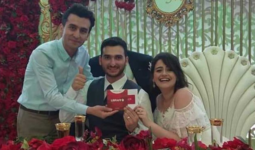 Toylara pul əvəzinə “kitab at”an gənc: Bilirdim ki, neqativ reaksiyalar olacaq – FOTO