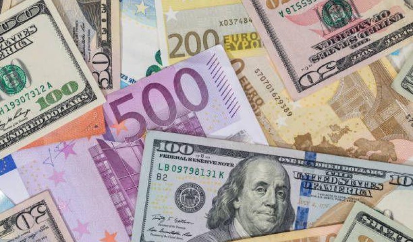 Azerbaijani currency rates for August 1