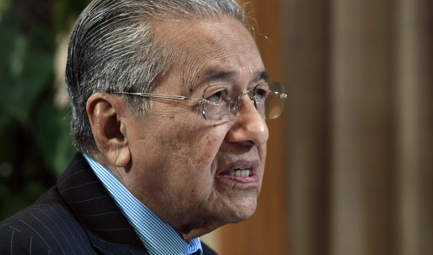 Malaysian PM urges Britain to 'break with Europe' on palm oil