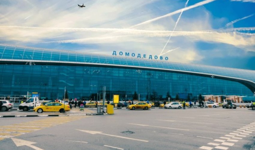 Moskvada təyyarə səfərləri kütləvi şəkildə ləğv edilir Moskvada təyyarə səfərləri kütləvi şəkildə ləğv edilir
