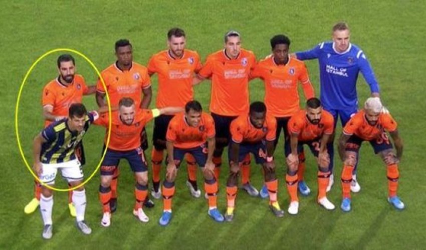 Dünya futbolunda nadir hallarında rast gəlinəcək foto Türkiyədə çəkildi