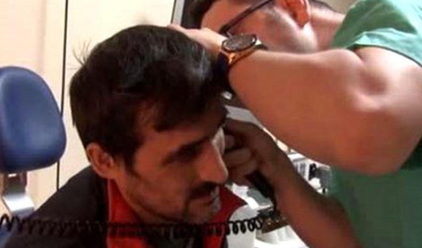 Qaşıntı şikayəti ilə xəstəxanaya getdi - Qulağından çıxanlar ŞOK ETDİ - VİDEO - FOTO Qaşıntı şikayəti ilə xəstəxanaya getdi - Qulağından çıxanlar ŞOK ETDİ - VİDEO - FOTO