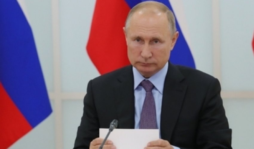 Песков рассказал о жестком режиме Путина Песков рассказал о жестком режиме Путина