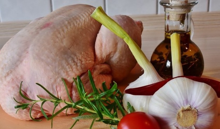 Курица и индейка оказались опасными для здоровья Курица и индейка оказались опасными для здоровья