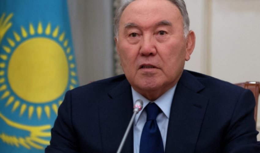 Назарбаев написал Поладу Бюльбюльоглу