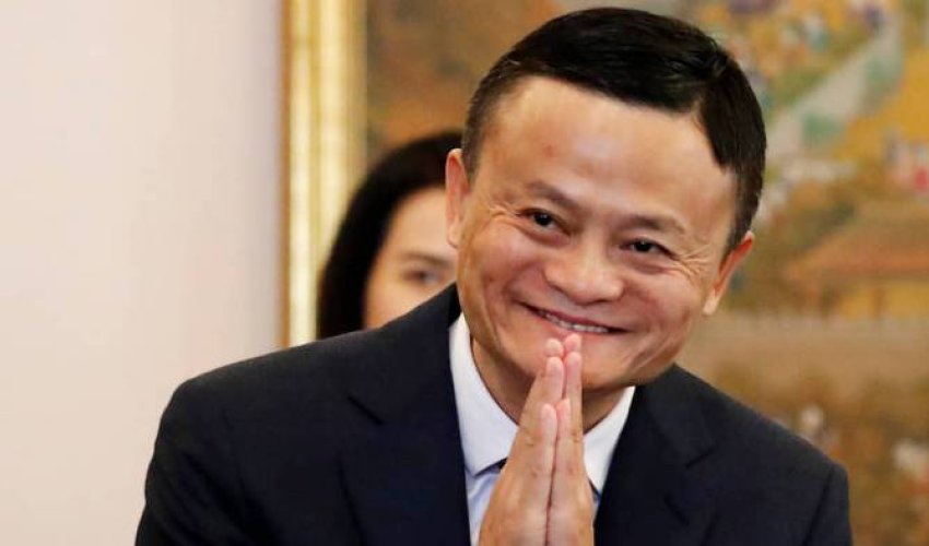 Сооснователь Alibaba ушел с поста главы компании Сооснователь Alibaba ушел с поста главы компании