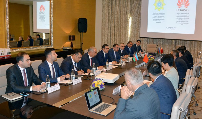 Azerbaijani State Customs Committee introducing innovative technologies (PHOTO)