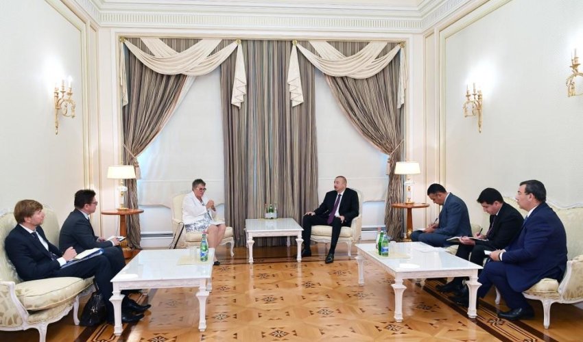 President Ilham Aliyev receives delegation led by PACE president (PHOTO)