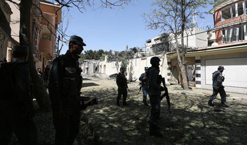 Car bomb kills 7, wounds 86 in Qalat city of S. Afghanistan Car bomb kills 7, wounds 86 in Qalat city of S. Afghanistan