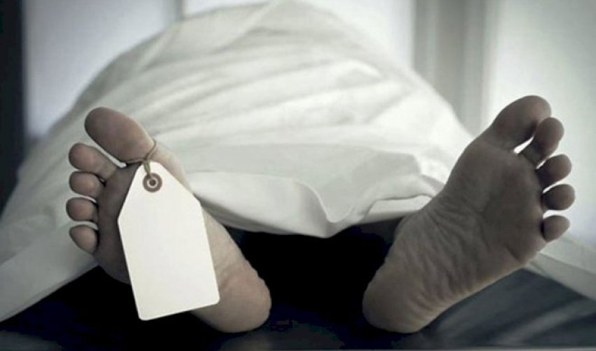 Bakıda mənzildən 52 yaşlı kişi meyiti tapılıb Bakıda mənzildən 52 yaşlı kişi meyiti tapılıb