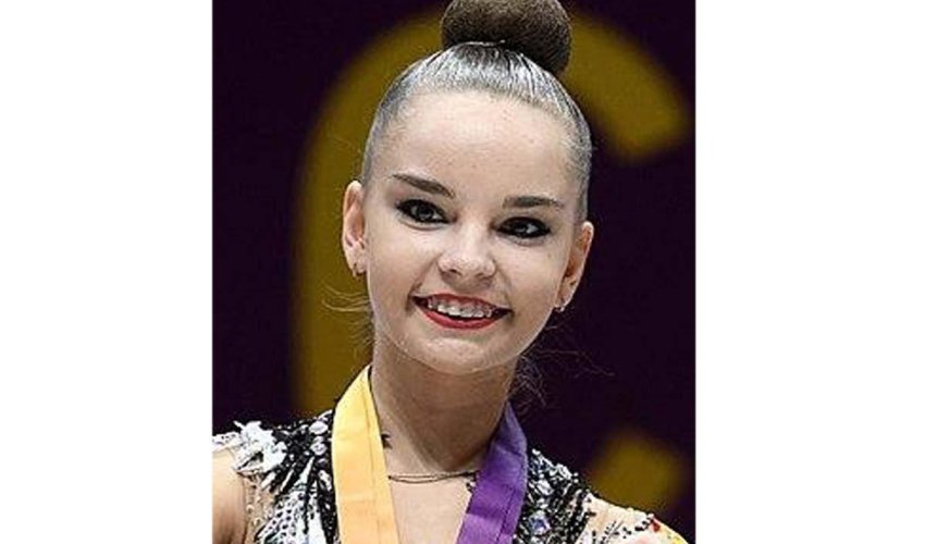 Dina Averina becomes first at 37th World Championships in Baku in exercise with ribbon