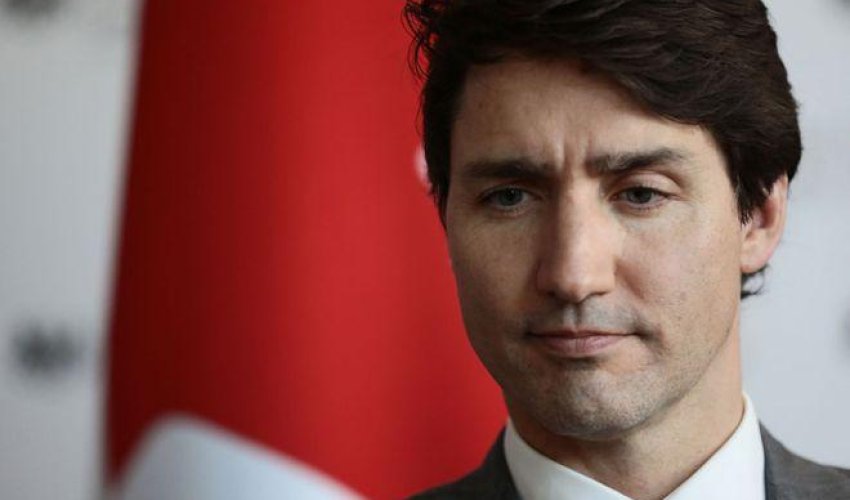Canada's Trudeau pledges lower taxes, cellphone costs as blackface scandal hits him in polls