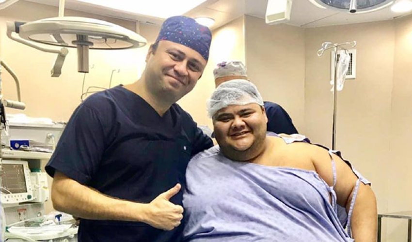 Azərbaycanlı həkim 203 kiloluq gəncin görkəmini dəyişdi - FOTOLAR