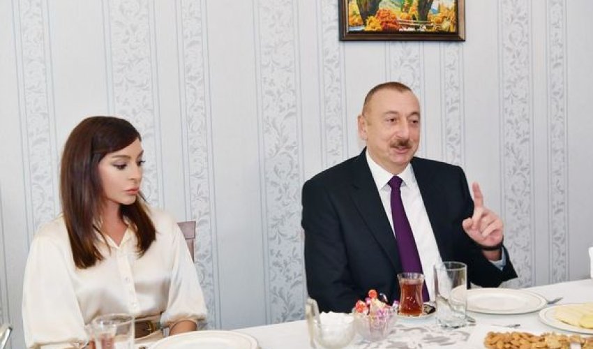 Şəhid ailəsi prezidenti və xanımını toya dəvət etdi - FOTO