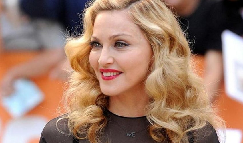 Madonna konsertini təxirə saldı - Dizi zədələnib