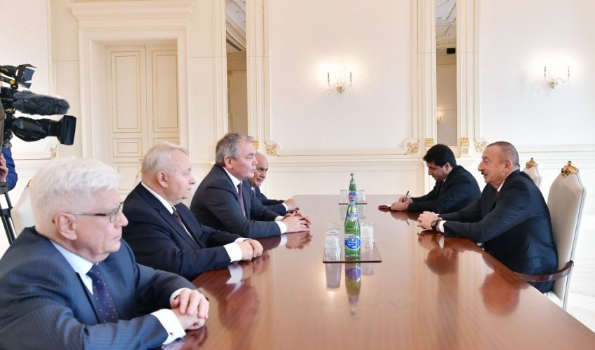 Президент Ильхам Алиев принял российскую делегацию