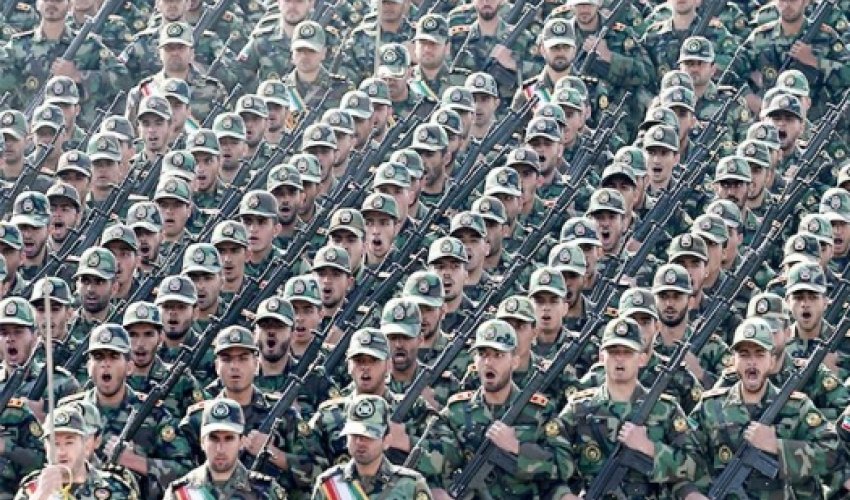 Иран внезапно начал учения на границе с Турцией
