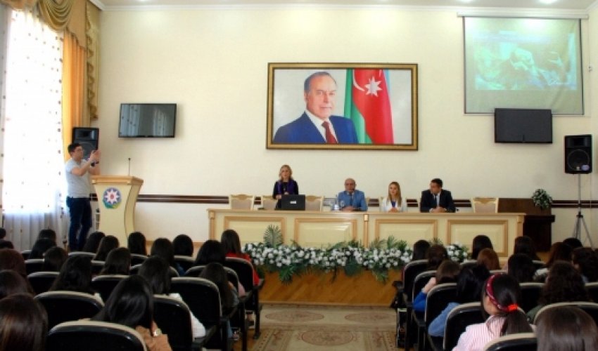 Azercell bölgə ali təhsil müəssisələrinin tələbələri ilə görüşüb