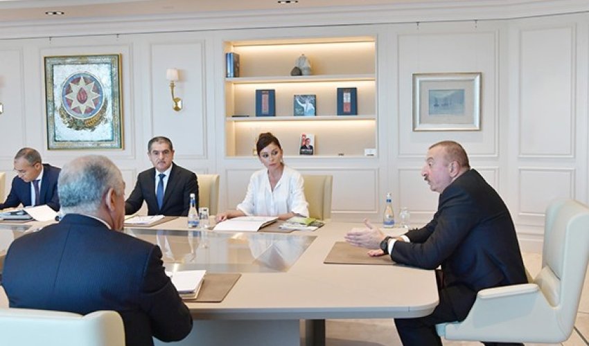 Prezident nazirləri tənqid etdi - VİDEO Prezident nazirləri tənqid etdi - VİDEO