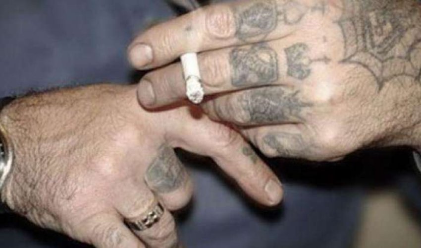 Kriminal avtoritetin evinə basqın - Belə həbs edildi (VİDEO)