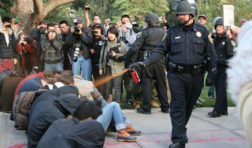 Avropa ölkələrində polis mitinqləri belə dağıdır- Fotosessiya