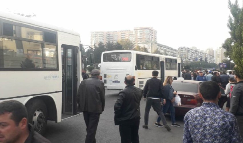 BNA cərimələdi deyə sərnişinləri avtobusdan düşürdü - VİDEO