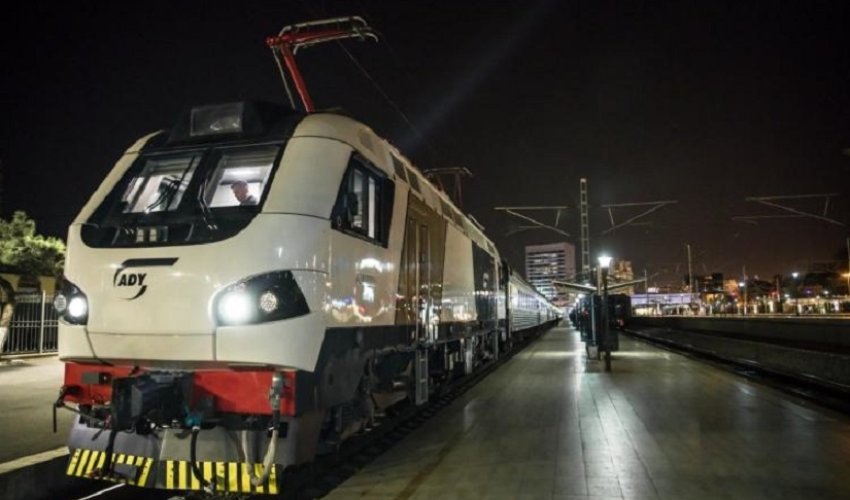 Bakı-Tbilisi-Bakı qatarının sürəti 160 km/saata kimi artdı - VİDEO
