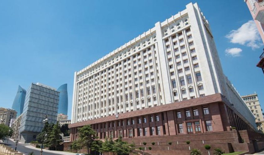Prezident aparatı ləğv olunacaq? - Politoloqlar şərh edir Prezident aparatı ləğv olunacaq? - Politoloqlar şərh edir