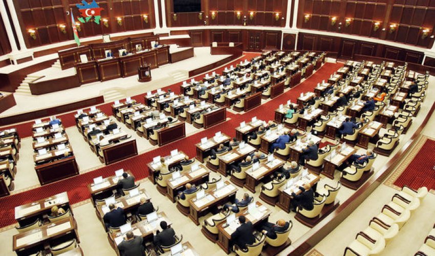 Gələn ilin büdcəsi – Deputatlar iqtisadiyyatın inkişafı üçün hökumətə 10-a yaxın təklif verib Gələn ilin büdcəsi – Deputatlar iqtisadiyyatın inkişafı üçün hökumətə 10-a yaxın təklif verib