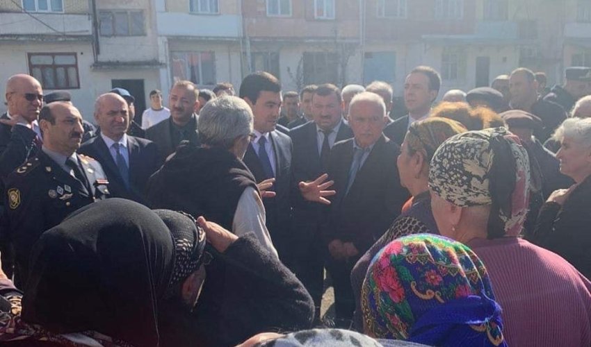 Yeni icra başçısı küçədə sakinlərlə görüşdü