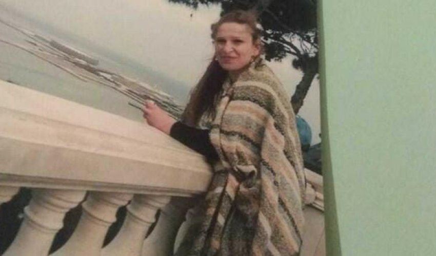 Azərbaycanda NÖVBƏTİ BİABIRÇILIQ: ailəli qadın üç uşaq atasına qoşulub qaçdı - FOTO/VİDEO Azərbaycanda NÖVBƏTİ BİABIRÇILIQ: ailəli qadın üç uşaq atasına qoşulub qaçdı - FOTO/VİDEO