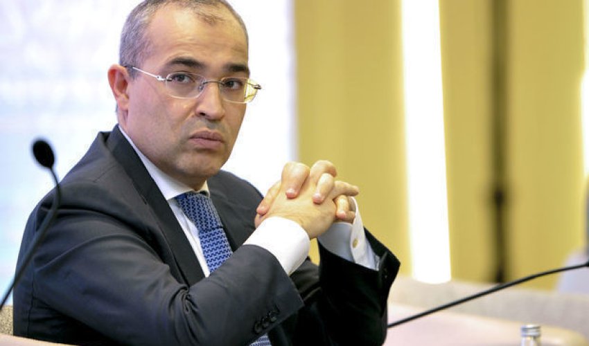 Mikayıl Cabbarfovdan erməni nazirə Mikayıl Cabbarfovdan erməni nazirə
