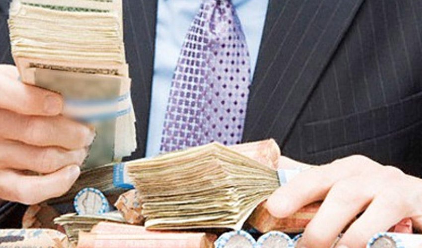 Azərbaycanda bankda çalışanların maaşları açıqlanıb - FOTO