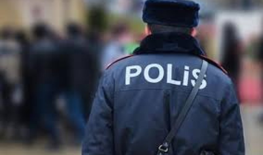 Xəstəxanada körpədən telefonu alıb aparan şəxsin görüntüsü yayılıb - FOTO