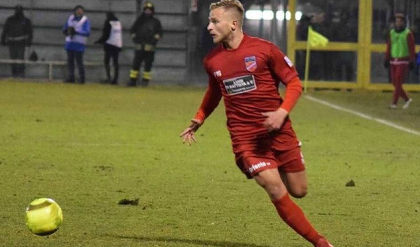 “Qarabağ” italiyalı futbolçu üçün təklif yolladı “Qarabağ” italiyalı futbolçu üçün təklif yolladı