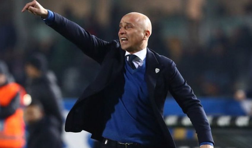 İtaliya təmsilçisi mövsüm ərzində eyni baş məşqçini ikinci dəfə qovdu