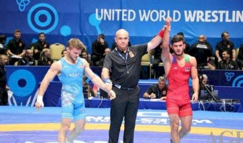 Azərbaycanlı güləşçi erməniyə qalib gəldi