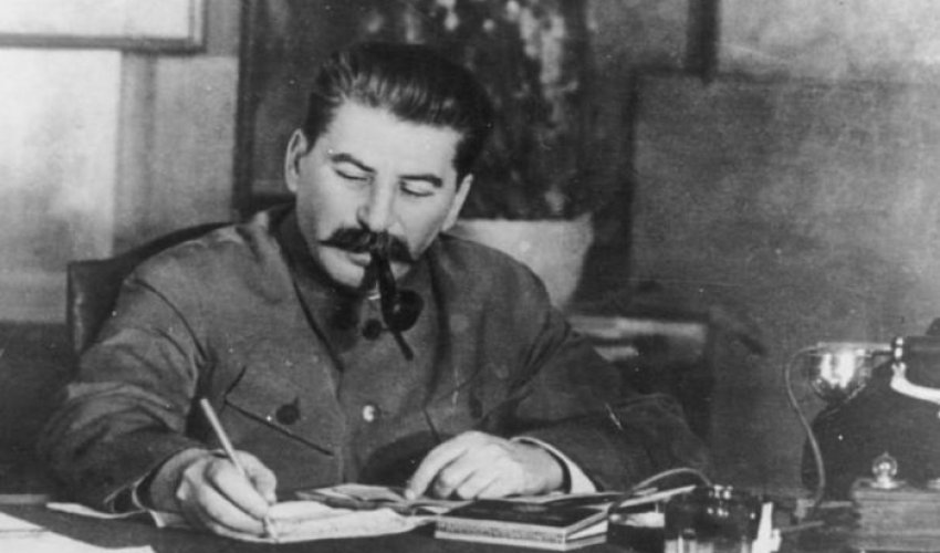 Stalin necə əylənirdi... - Fotolar Stalin necə əylənirdi... - Fotolar
