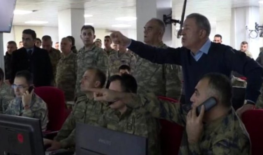 Türkiyənin Müdafiə Naziri Türkiyənin Müdafiə Naziri