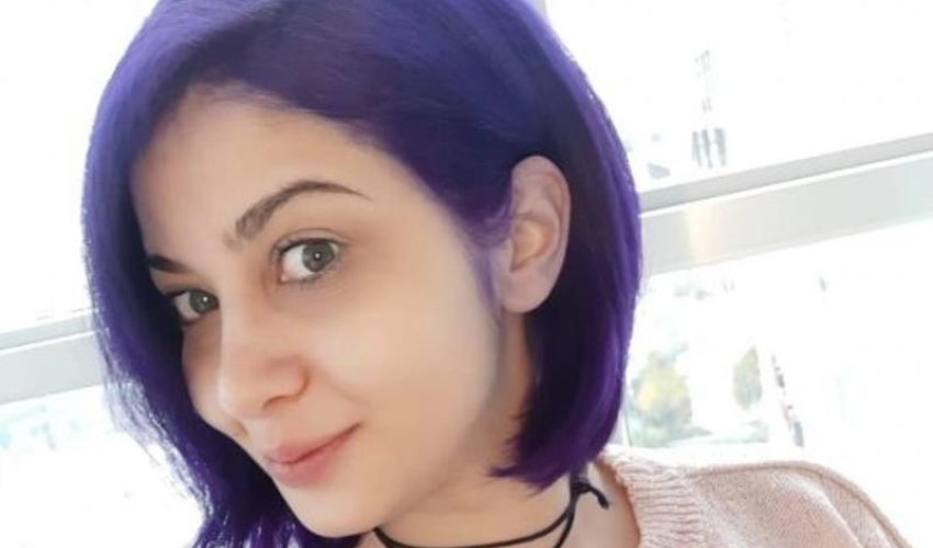 Bakıda qaldırdığı plakatla məşhurlaşan qızın intihara cəhd etdiyi yer -VİDEO Bakıda qaldırdığı plakatla məşhurlaşan qızın intihara cəhd etdiyi yer -VİDEO