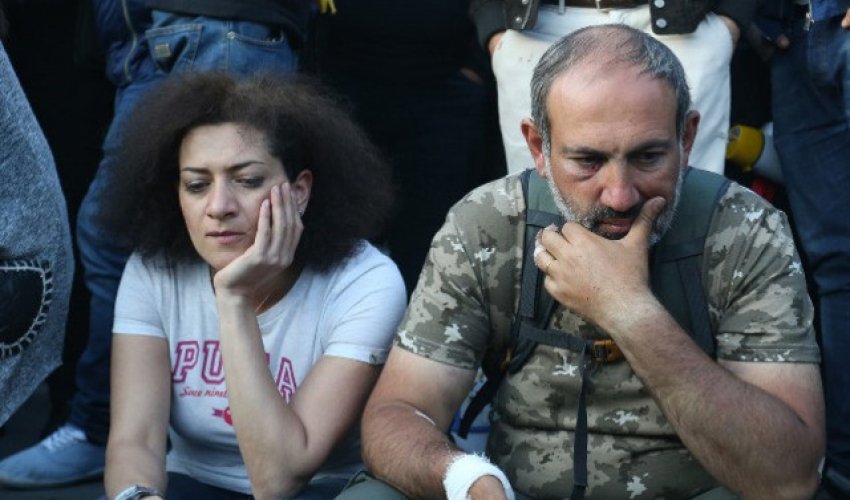 Koronavirusa yoluxan Paşinyan və arvadı Azərbaycan torpaqlarına keçdi