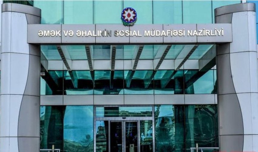 Azərbaycanda daha bir nazirlik vətəndaşların qəbulunu dayandırdı Azərbaycanda daha bir nazirlik vətəndaşların qəbulunu dayandırdı