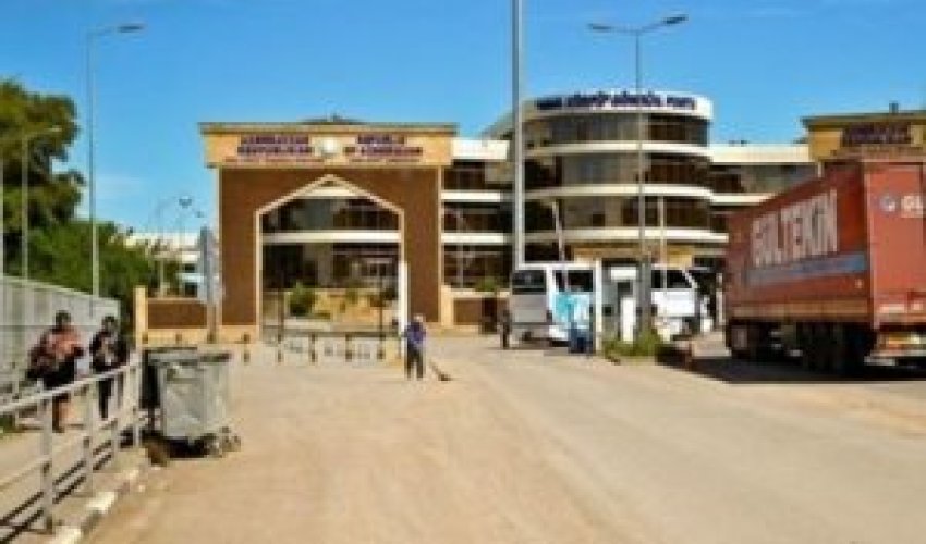 Gürcüstan “Qırmızı körpü” sərhəd-keçid məntəqəsini açdı