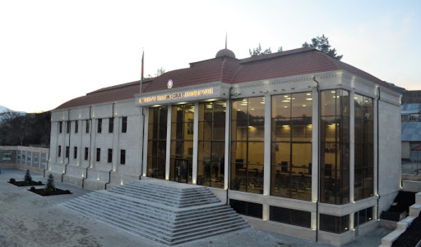 Gədəbəy Rayon İcra Hakimiyyətinin başçısı bir aylıq maaşını Koronavirusla Mübarizəyə Dəstək Fonduna ianə etdi Gədəbəy Rayon İcra Hakimiyyətinin başçısı bir aylıq maaşını Koronavirusla Mübarizəyə Dəstək Fonduna ianə etdi