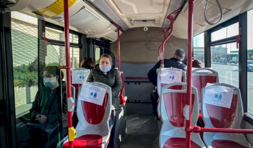 Bu gündən avtobuslarda sərnişinlər belə oturacaq - FOTO Bu gündən avtobuslarda sərnişinlər belə oturacaq - FOTO