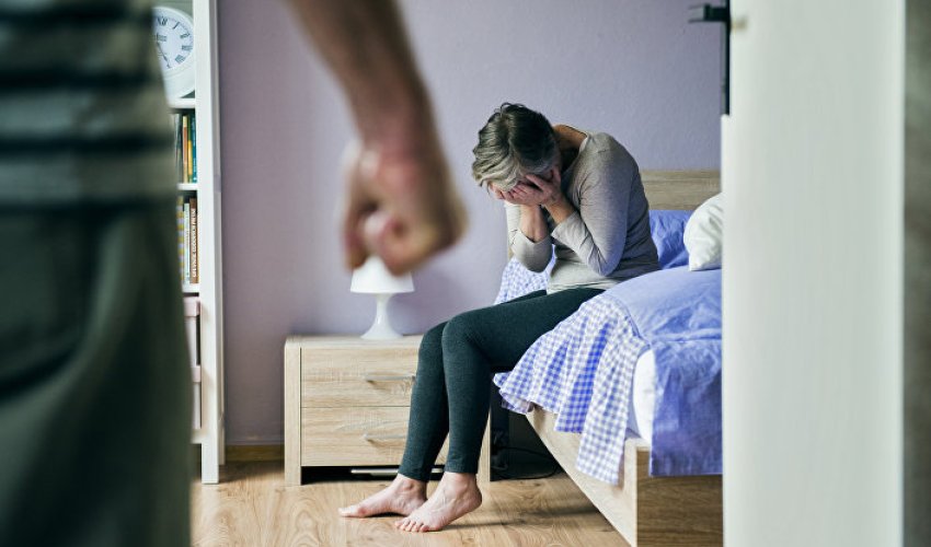 Sosial izolyasiya ailədaxili zorakılığı kəskin artırıb – PROBLEM Sosial izolyasiya ailədaxili zorakılığı kəskin artırıb – PROBLEM