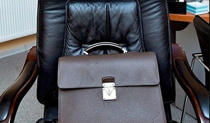 Azərbaycanlı vəzifəli şəxs koronavirusa yoluxdu — FOTO