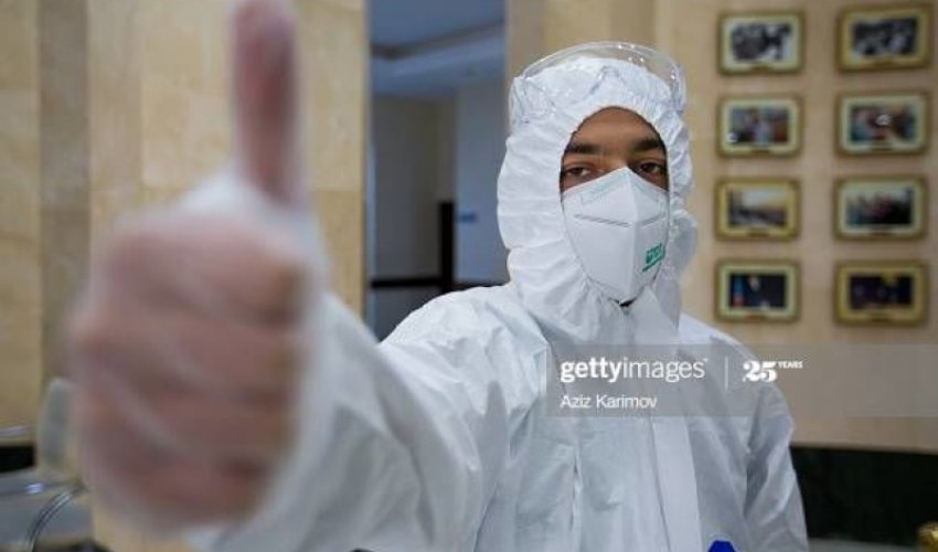 Azərbaycanda koronavirusla mübarizə aparan həkimlər - FOTOLAR